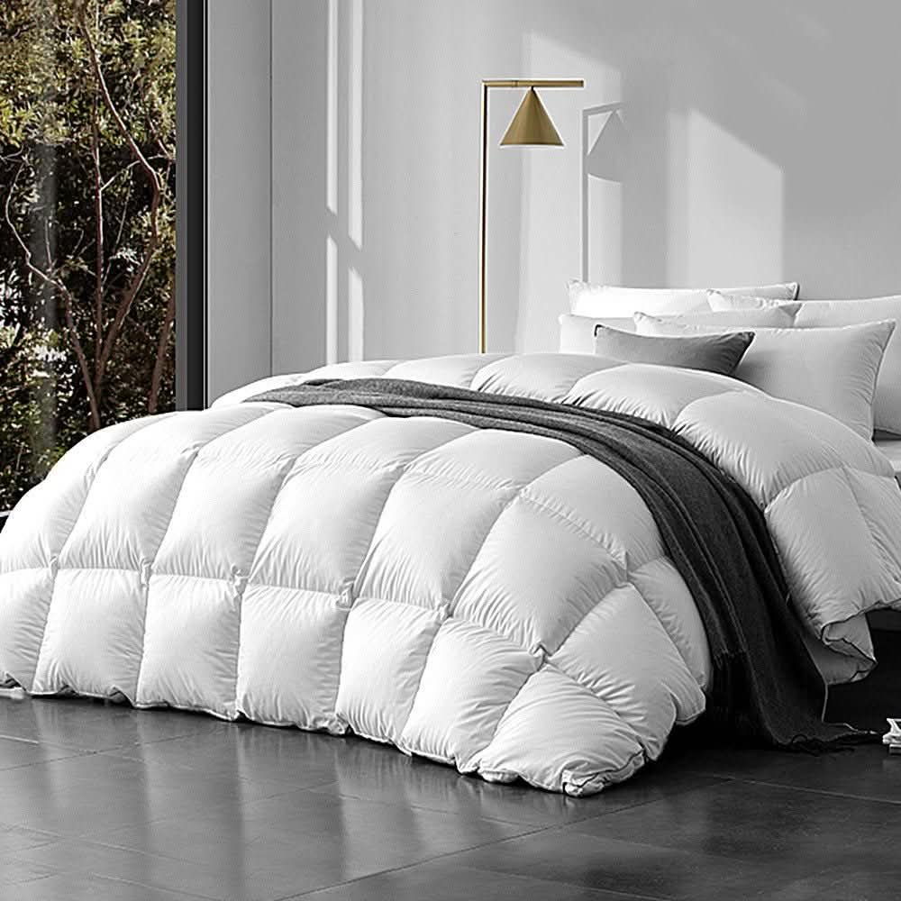 Giselle Bedding 800GSM Goose Down Quilt