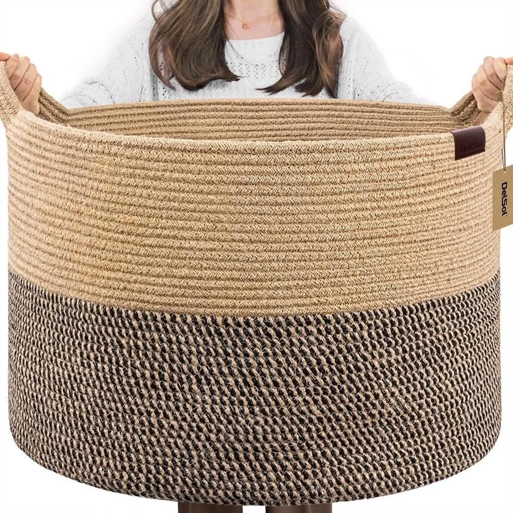 Round woven wicker blanket basket in jute and black